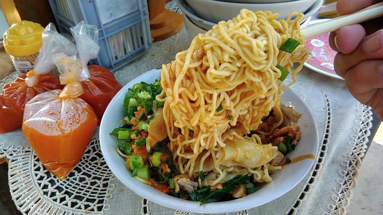 Mie Ayam Pedas Level