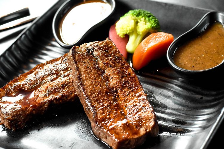 Cara Bikin Steak Daging Sapi Saus Barbeque Yang Simpel