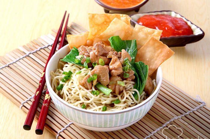 mie ayam ala restoran