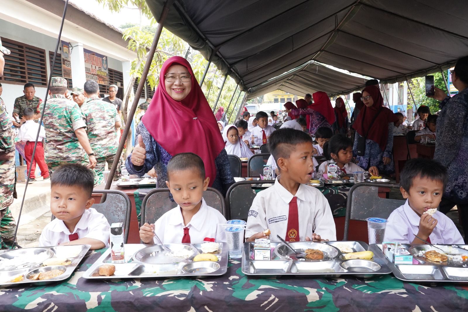 benchmark dapur sekolah unggulan nasional