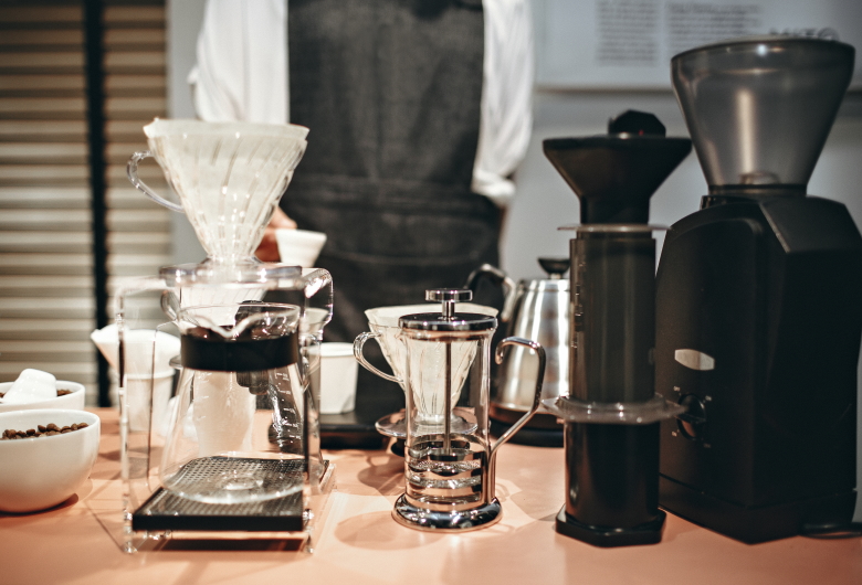 Peralatan Coffee Shop Berkelas Nyaman Estetik
