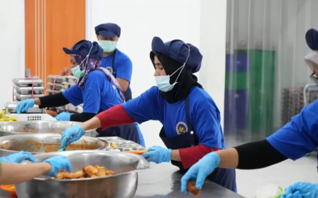 Manajemen Distribusi Makanan Sehat Tepat Terarah
